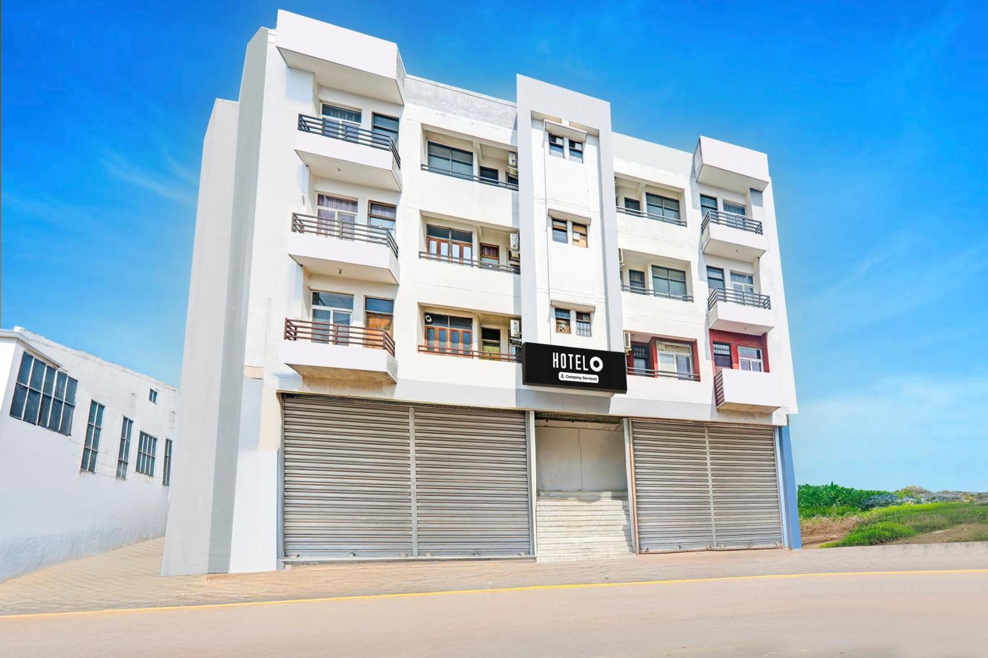 Super Hotel O Jankipuram Near Sahara State Formerly Basera Homes Hasanganj Buitenkant foto