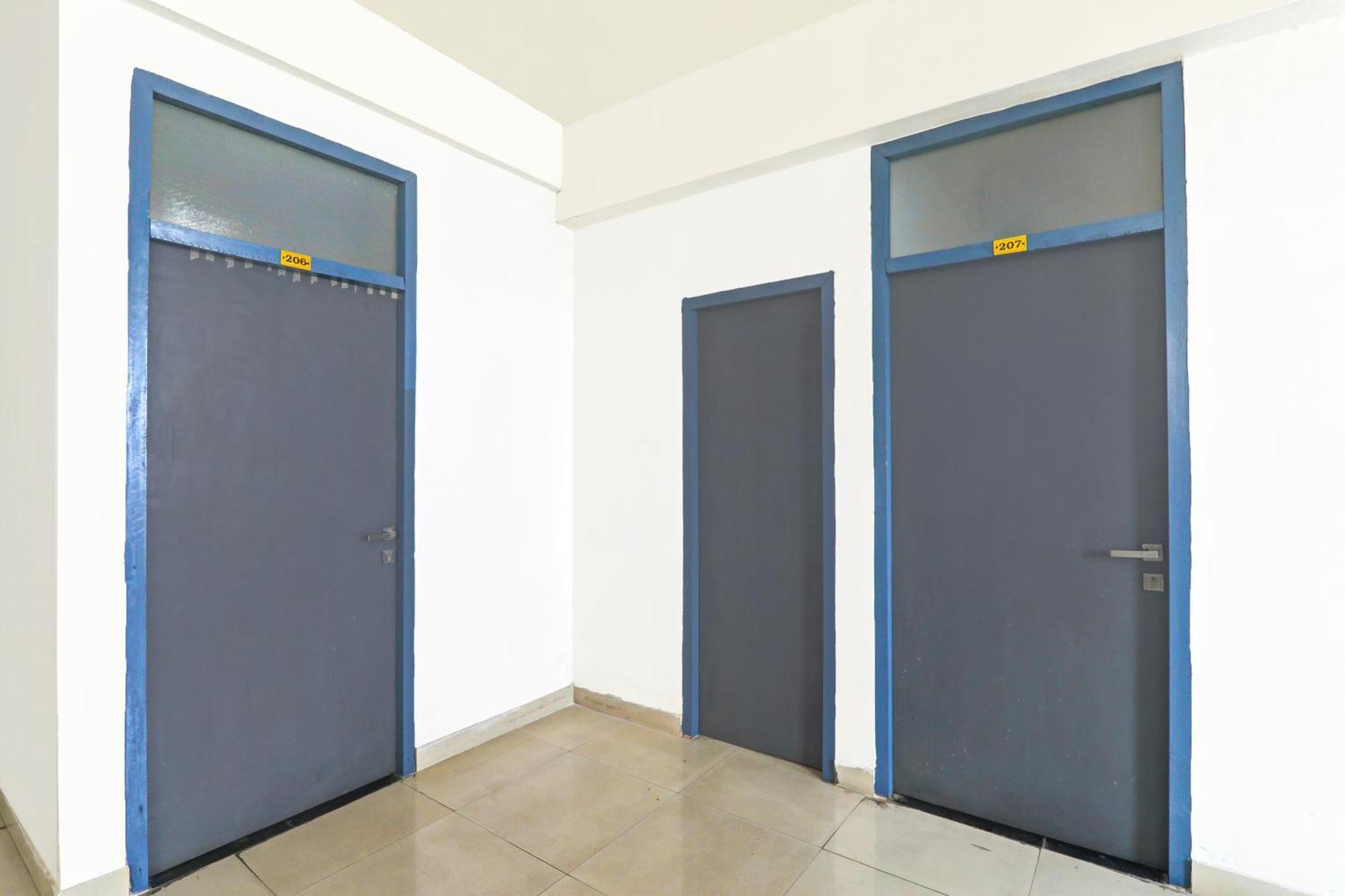 Super Hotel O Jankipuram Near Sahara State Formerly Basera Homes Hasanganj Buitenkant foto