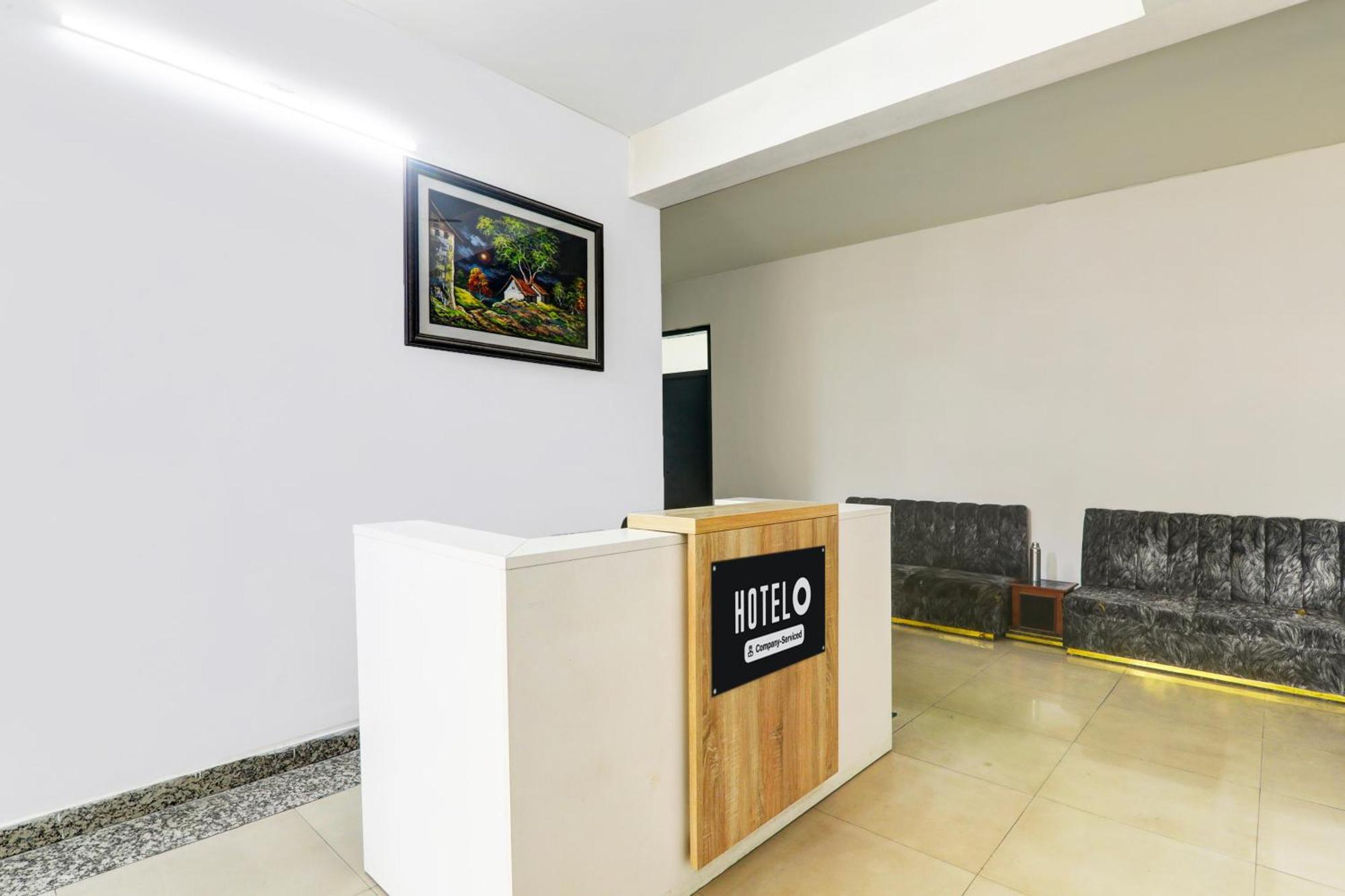 Super Hotel O Jankipuram Near Sahara State Formerly Basera Homes Hasanganj Buitenkant foto