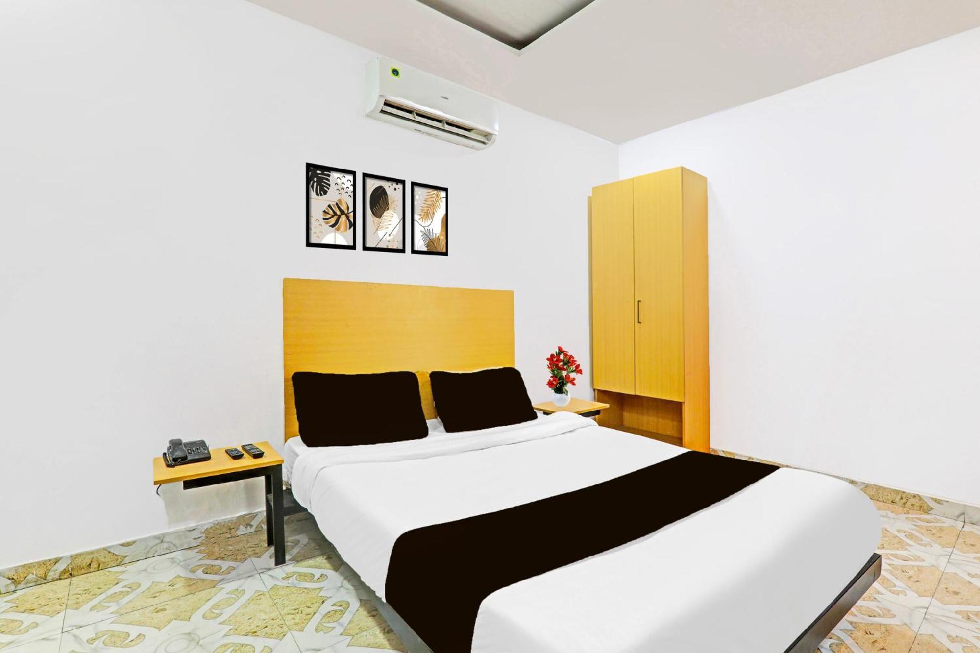 Super Hotel O Jankipuram Near Sahara State Formerly Basera Homes Hasanganj Buitenkant foto