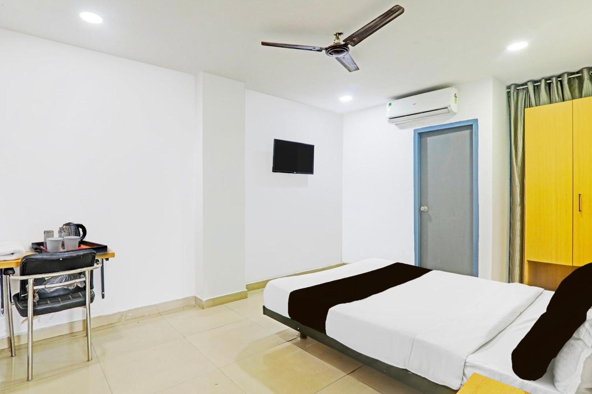 Super Hotel O Jankipuram Near Sahara State Formerly Basera Homes Hasanganj Buitenkant foto